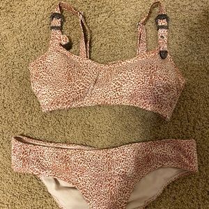 textured buckle strap bikini